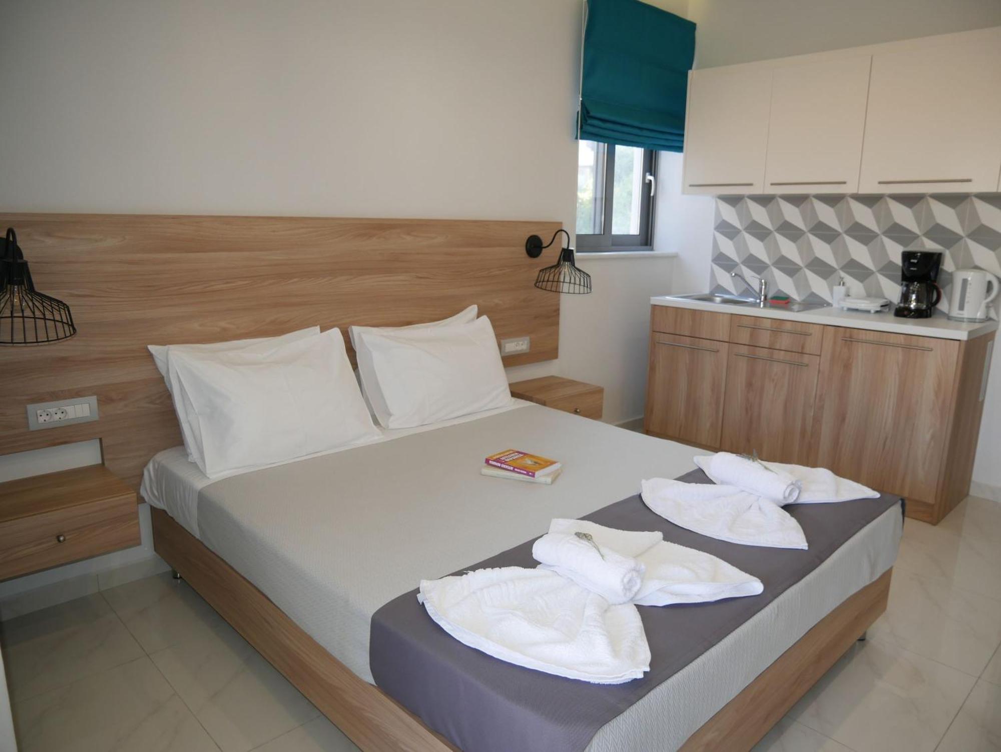 Erotokritos Studios Agia Marina المظهر الخارجي الصورة